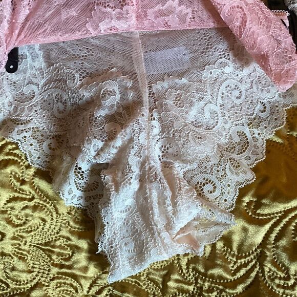 7 Pack Lace Hipsters - Picture 2 of 9